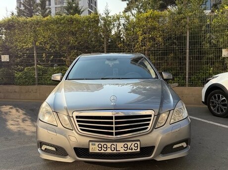 Mercedes E 300