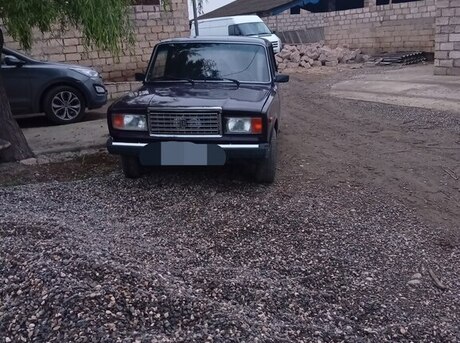 LADA (VAZ) 2107