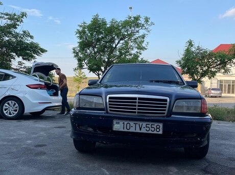Mercedes C 180