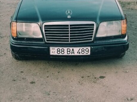 Mercedes E 200