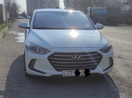 Hyundai Elantra