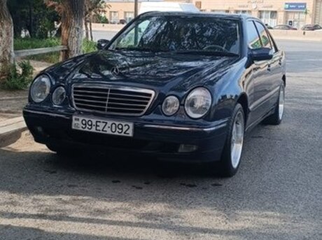 Mercedes E 230