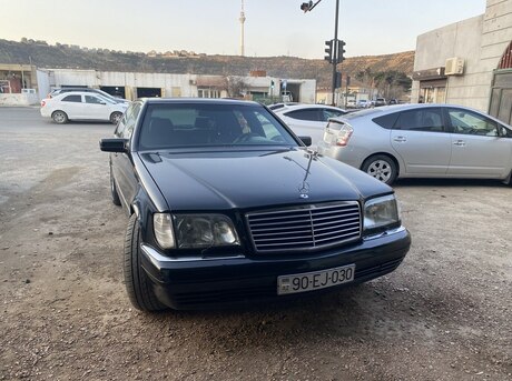 Mercedes S 320