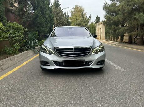 Mercedes E 220