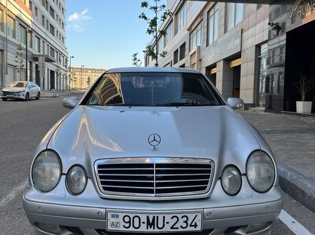 Mercedes CLK 230