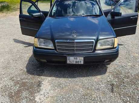 Mercedes C 200