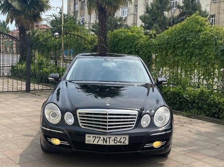 Mercedes E 220