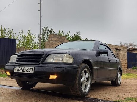 Mercedes C 180