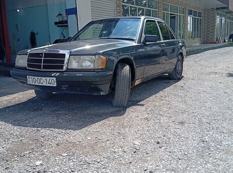 Mercedes 190