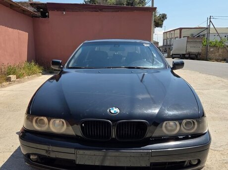 BMW 525