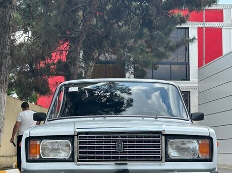 LADA (VAZ) 2107