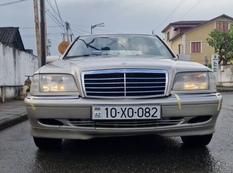Mercedes C 180