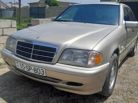 Mercedes C 250