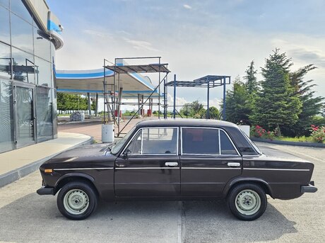 LADA (VAZ) 2106