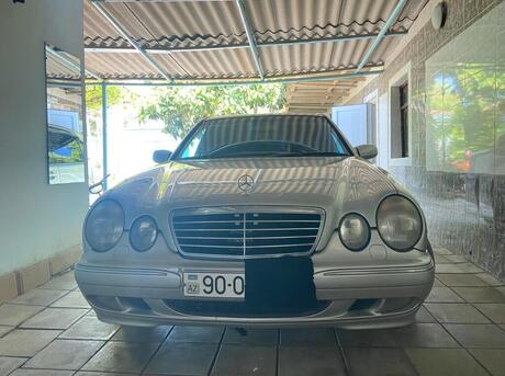 Mercedes E 270