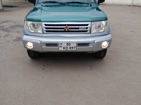 Mitsubishi Pajero io