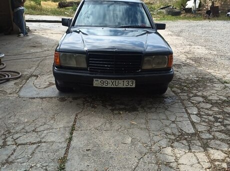 Mercedes 190