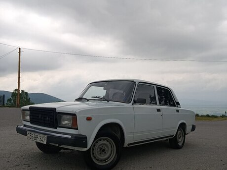 LADA (VAZ) 2107