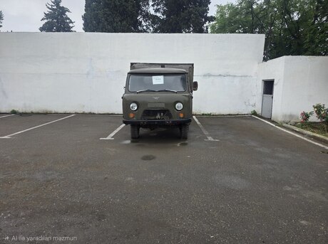 UAZ 3303