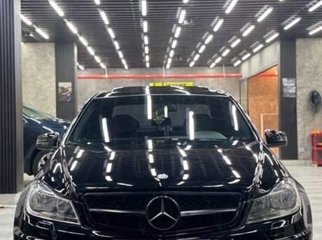 Mercedes C 250