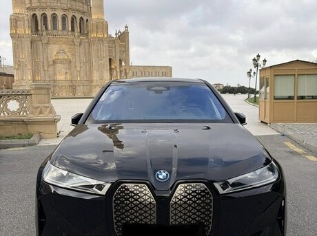 BMW iX