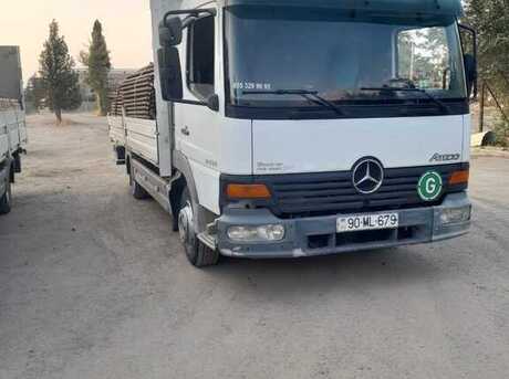 Mercedes Atego 815