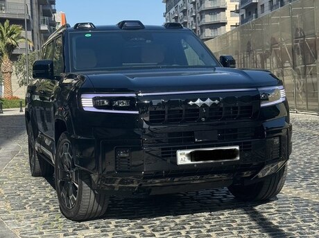 BYD Leopard 8