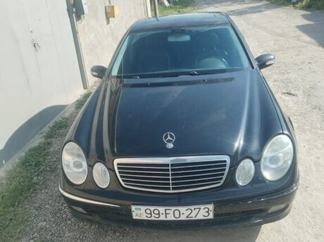 Mercedes E 320