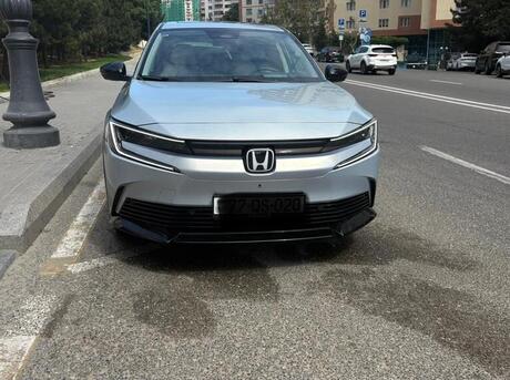 Honda e:NP2