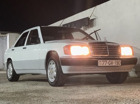 Mercedes 190