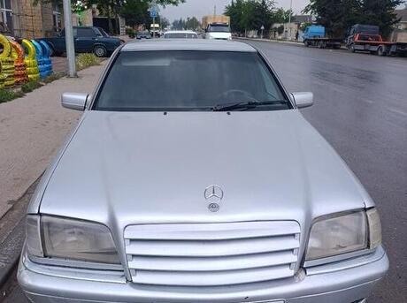 Mercedes C 220