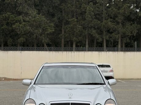 Mercedes E 270