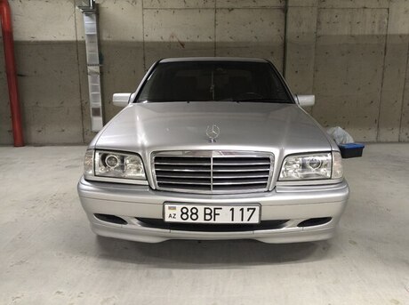 Mercedes C 240