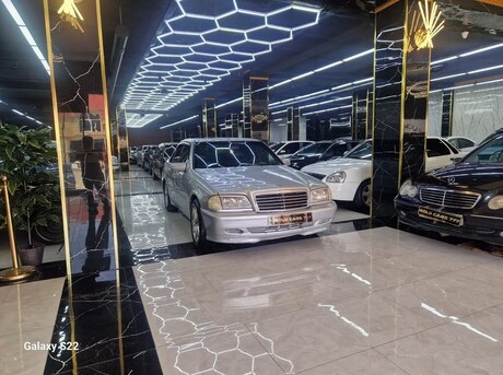 Mercedes C 220