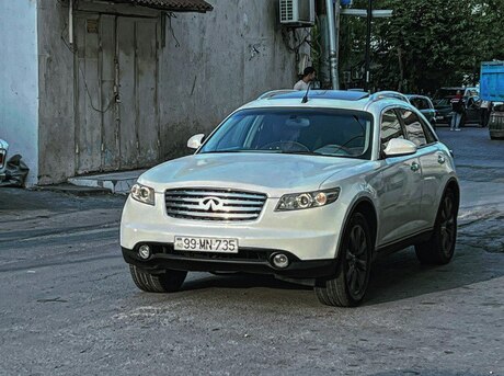 Infiniti FX35