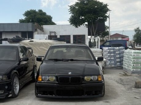 BMW 328