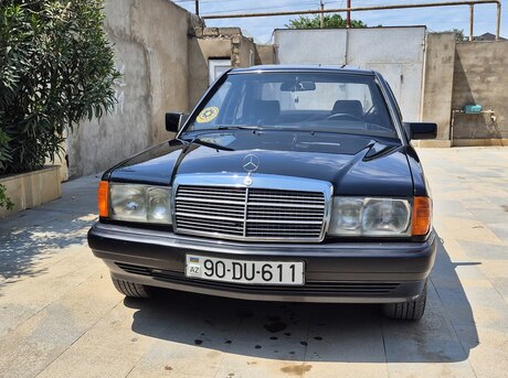 Mercedes 190