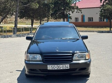Mercedes C 230