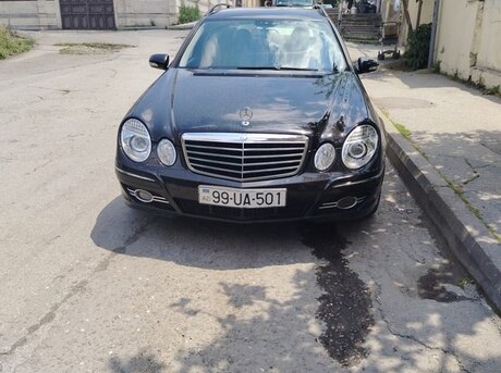 Mercedes E 220