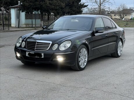 Mercedes E 220