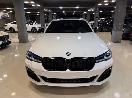 BMW 530e