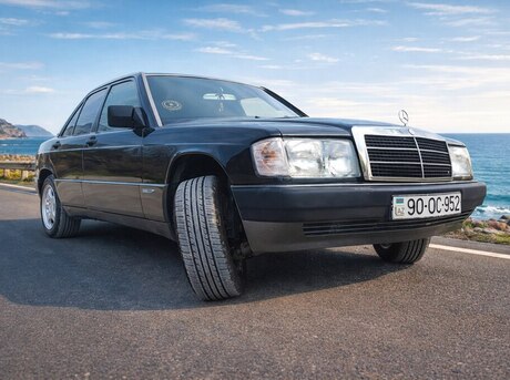 Mercedes 190