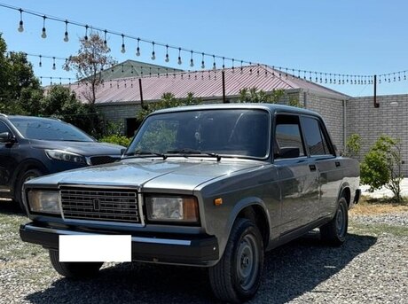LADA (VAZ) 2107