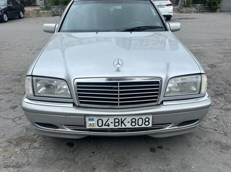 Mercedes C 180