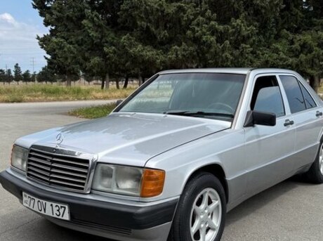 Mercedes 190