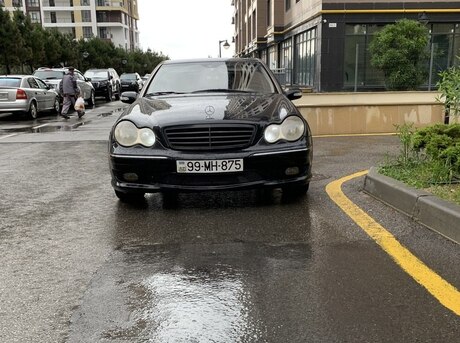 Mercedes C 230