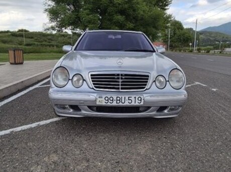 Mercedes E 240