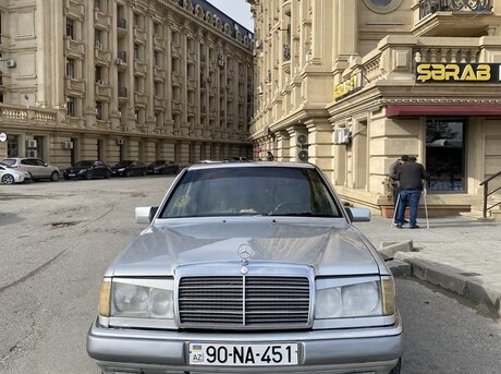 Mercedes 250 D