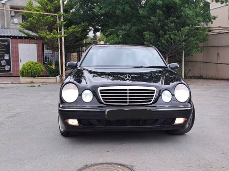 Mercedes E 280