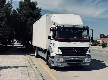 Mercedes Axor 1824